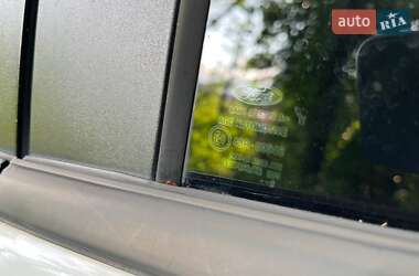 Хэтчбек Ford Fiesta 2011 в 
