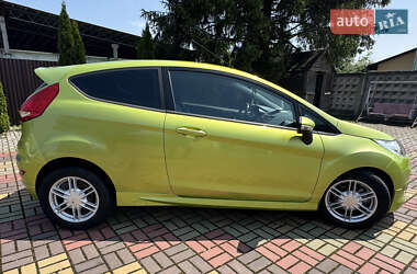 Хэтчбек Ford Fiesta 2008 в 