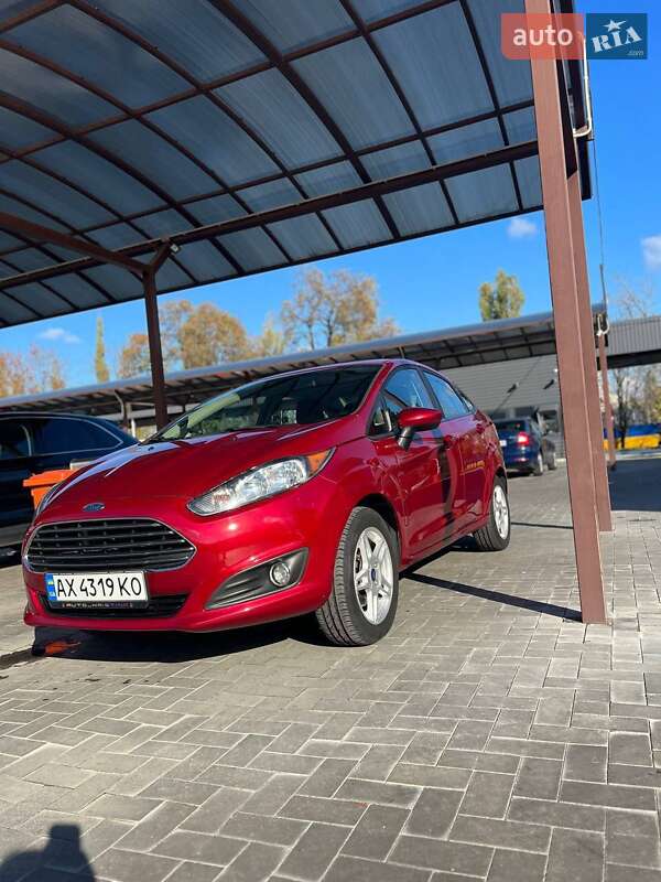 Седан Ford Fiesta 2017 в 