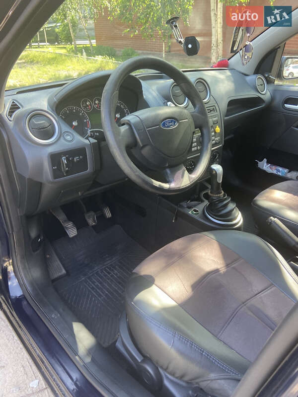 Хэтчбек Ford Fiesta 2007 в Виннице