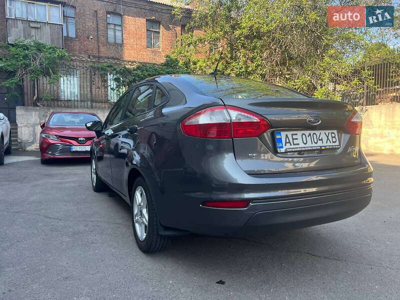 Седан Ford Fiesta 2019 в Днепре