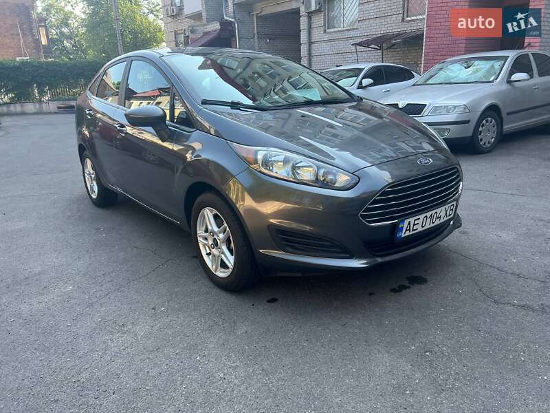 Седан Ford Fiesta 2019 в Днепре