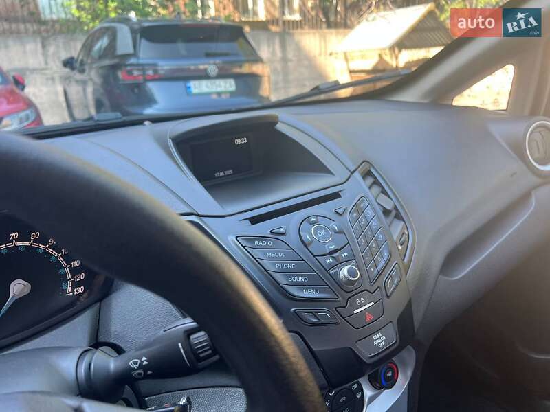 Седан Ford Fiesta 2019 в Днепре