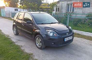 Хэтчбек Ford Fiesta 2006 в Корце