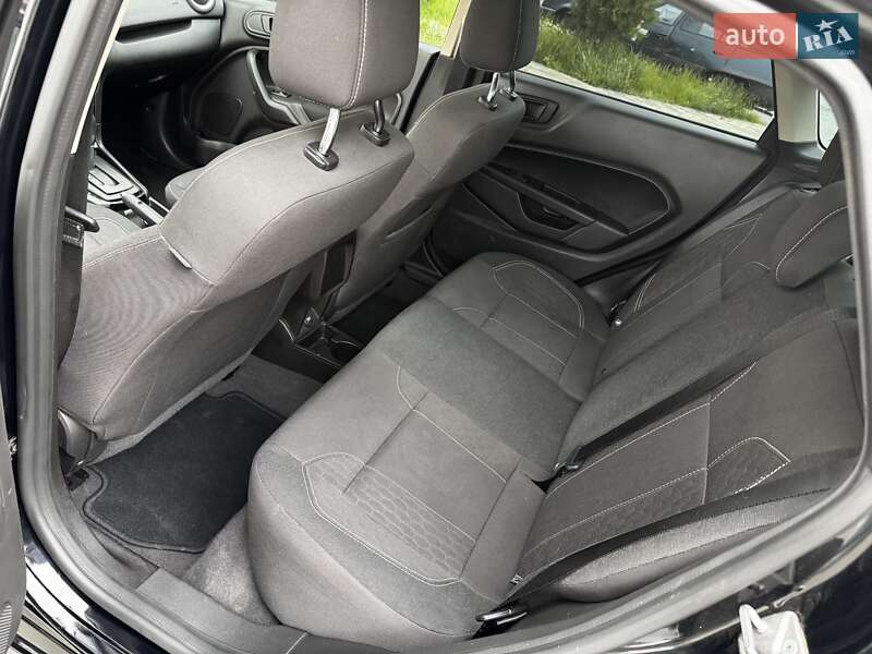 Седан Ford Fiesta 2019 в Києві