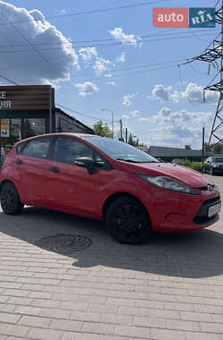 Хэтчбек Ford Fiesta 2011 в 