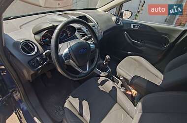 Хэтчбек Ford Fiesta 2013 в 