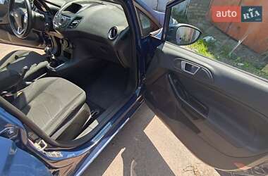 Хэтчбек Ford Fiesta 2013 в 