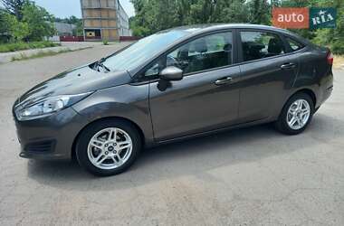Седан Ford Fiesta 2017 в 