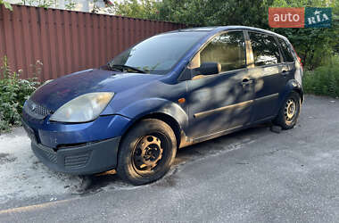 Хэтчбек Ford Fiesta 2006 в 