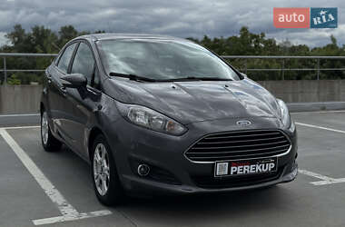 Седан Ford Fiesta 2016 в Києві