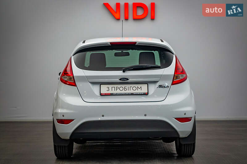 Хэтчбек Ford Fiesta 2011 в Киеве