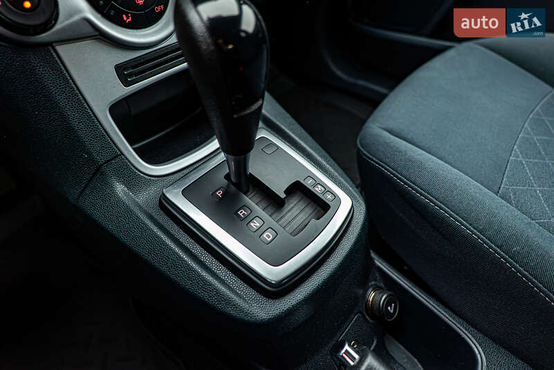 Хэтчбек Ford Fiesta 2011 в Киеве