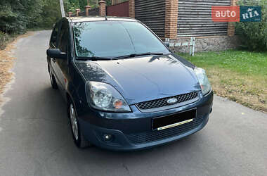 Хэтчбек Ford Fiesta 2008 в 