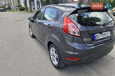 Хэтчбек Ford Fiesta 2017 в 
