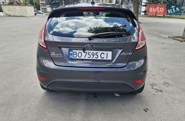 Хэтчбек Ford Fiesta 2017 в 