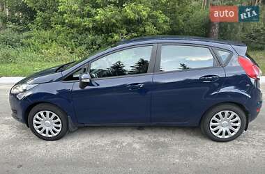 Хэтчбек Ford Fiesta 2013 в 