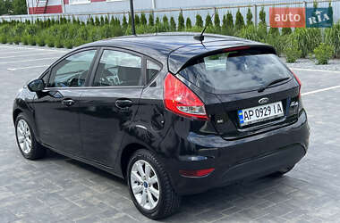 Хэтчбек Ford Fiesta 2013 в 