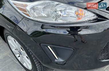 Хэтчбек Ford Fiesta 2013 в 