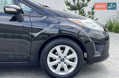 Хэтчбек Ford Fiesta 2013 в 