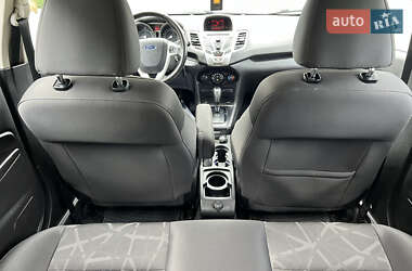 Хэтчбек Ford Fiesta 2013 в 