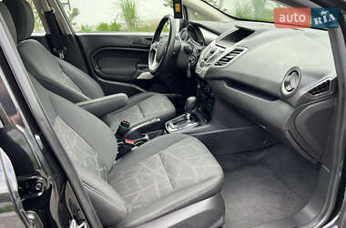 Хэтчбек Ford Fiesta 2013 в 