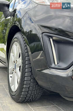Хэтчбек Ford Fiesta 2013 в 