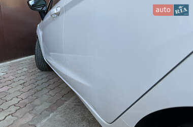 Хэтчбек Ford Fiesta 2013 в 