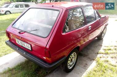 Хэтчбек Ford Fiesta 1982 в 