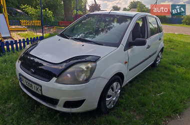 Хэтчбек Ford Fiesta 2007 в Нежине