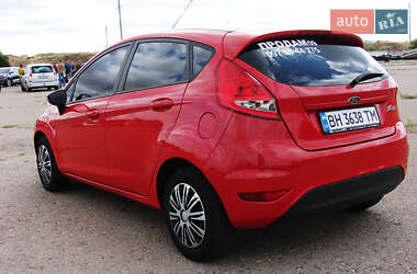 Хэтчбек Ford Fiesta 2009 в 