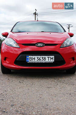 Хэтчбек Ford Fiesta 2009 в 