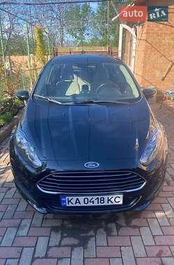 Хэтчбек Ford Fiesta 2013 в 