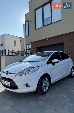 Седан Ford Fiesta 2012 в Ивано-Франковске