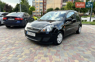 Хэтчбек Ford Fiesta 2007 в 