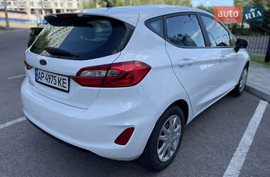 Хэтчбек Ford Fiesta 2018 в 