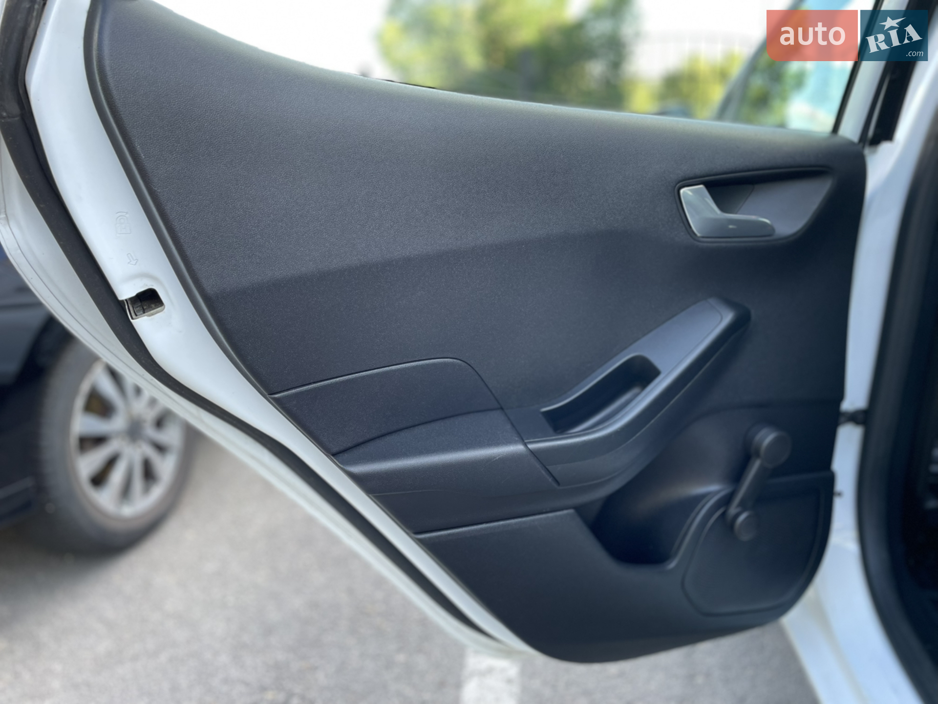 2018 Ford Fiesta - мініатюра 16