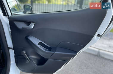 Хэтчбек Ford Fiesta 2018 в 