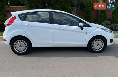Хэтчбек Ford Fiesta 2013 в 