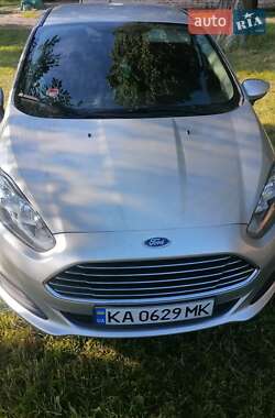 Хэтчбек Ford Fiesta 2017 в Киеве