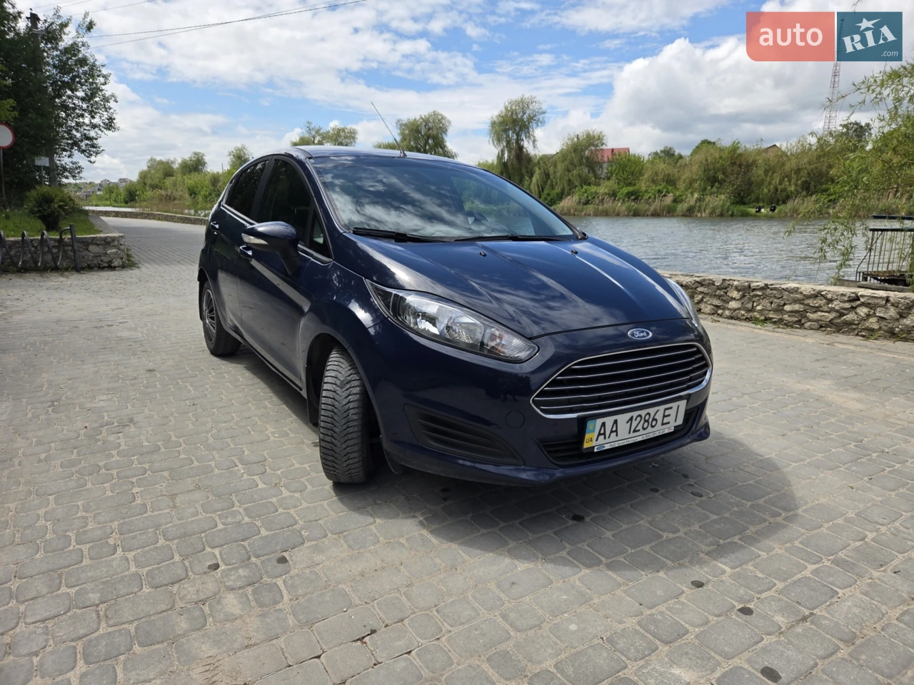 2013 Ford Fiesta - мініатюра 13