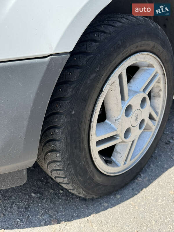 Хэтчбек Ford Fiesta 2006 в Запорожье