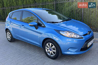 Хэтчбек Ford Fiesta 2012 в 