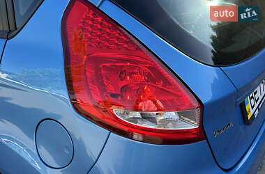 Хэтчбек Ford Fiesta 2012 в 