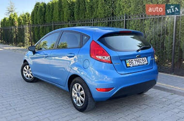 Хэтчбек Ford Fiesta 2012 в 