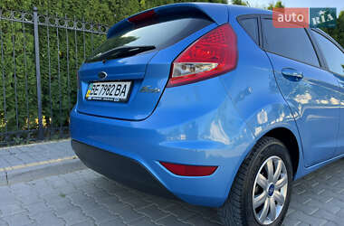 Хэтчбек Ford Fiesta 2012 в 