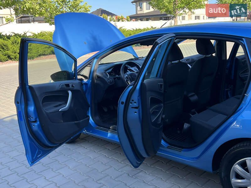 Хэтчбек Ford Fiesta 2012 в Одессе