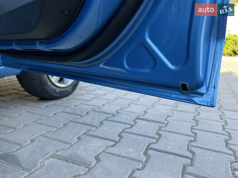 Хэтчбек Ford Fiesta 2012 в Одессе