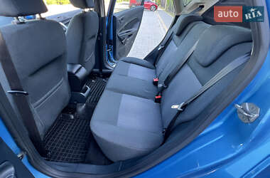 Хэтчбек Ford Fiesta 2012 в 