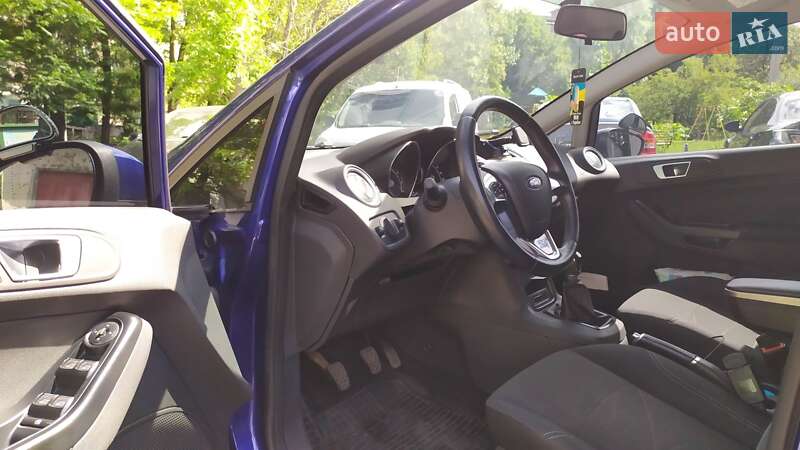 Хэтчбек Ford Fiesta 2016 в Харькове
